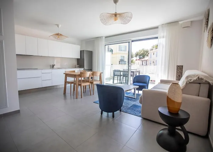 Les Terrasses De Forville By Connexion